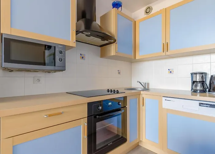 Vue -apt 2 Pieces-alcove-5 Pers- By Interhome Appartamento Les Bains